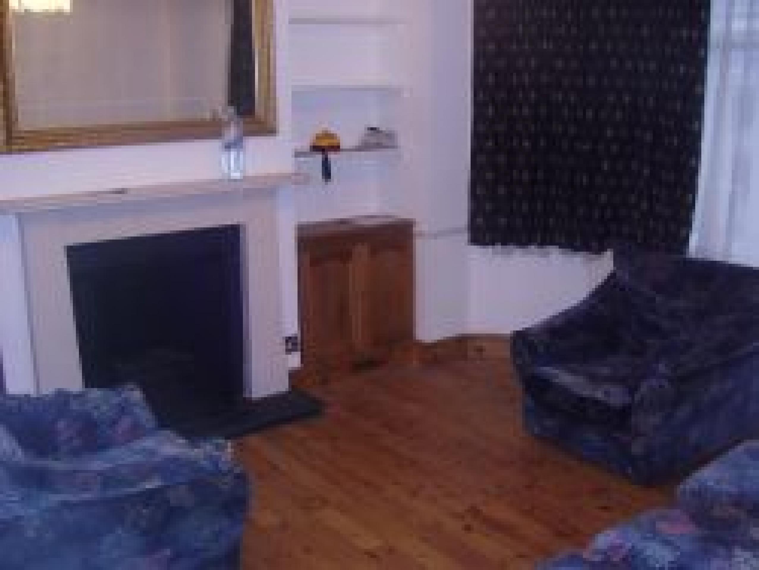 			2 Bedroom, 1 bath, 1 reception Semi-Detached House			 Avondale Road, FINCHLEY CENTRAL N3 N3